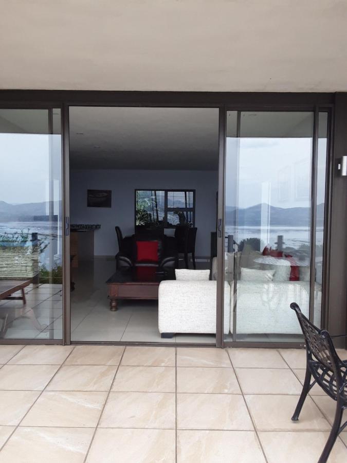 Thatch View Hartbeespoort Bagian luar foto