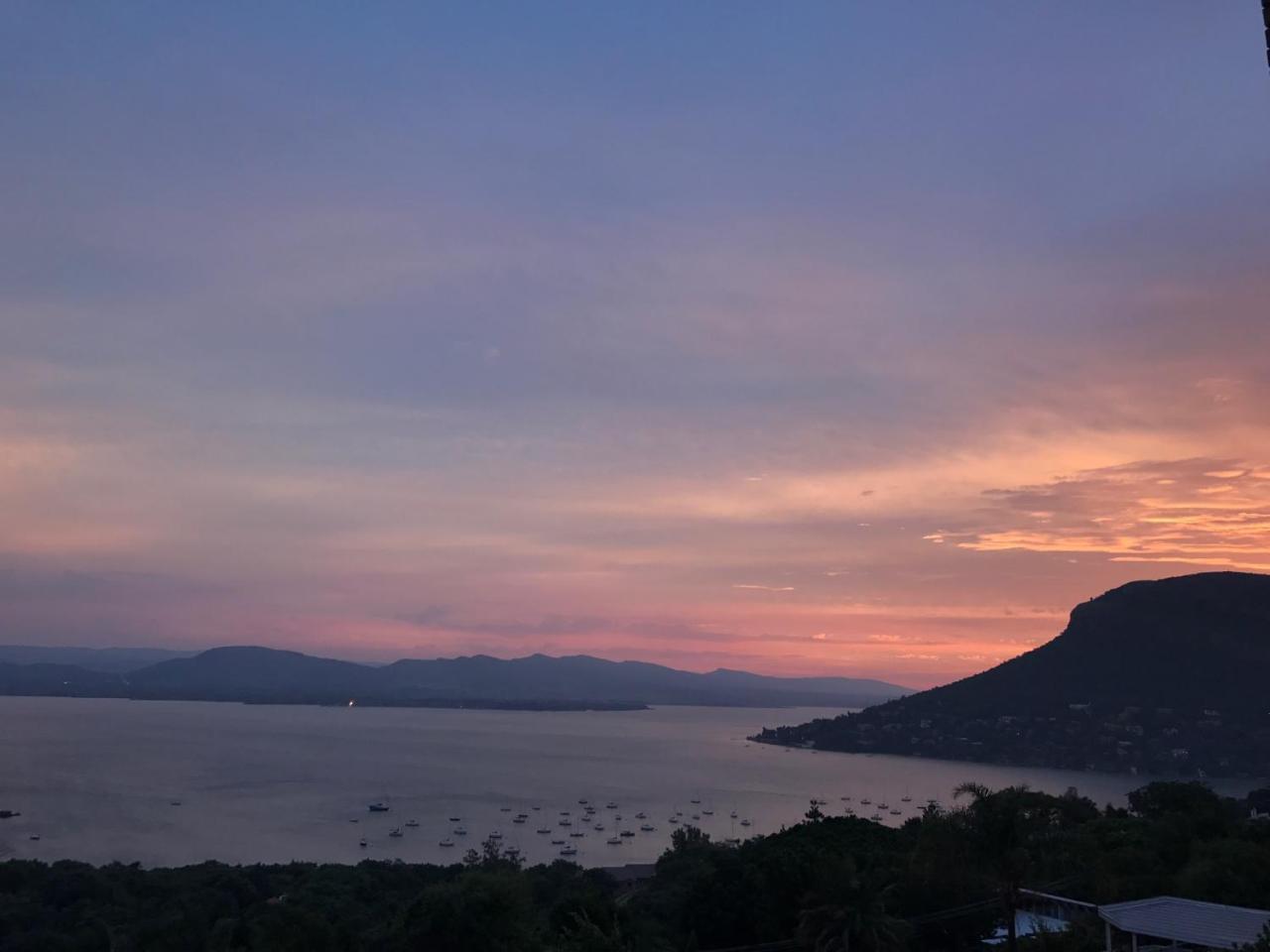 Thatch View Hartbeespoort Bagian luar foto