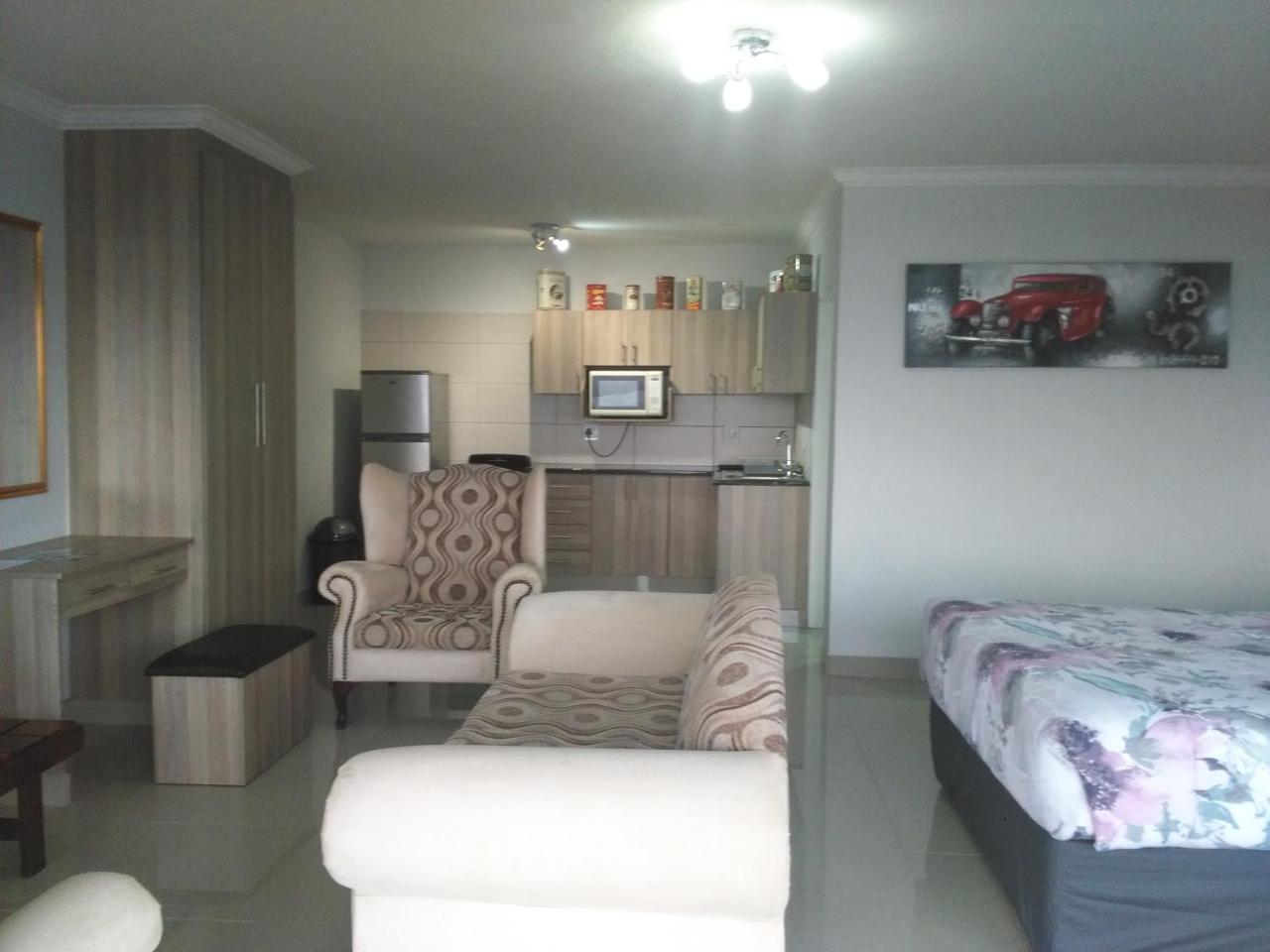 Thatch View Hartbeespoort Bagian luar foto